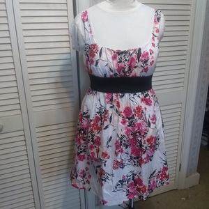 Size 14 sleeveless dress
